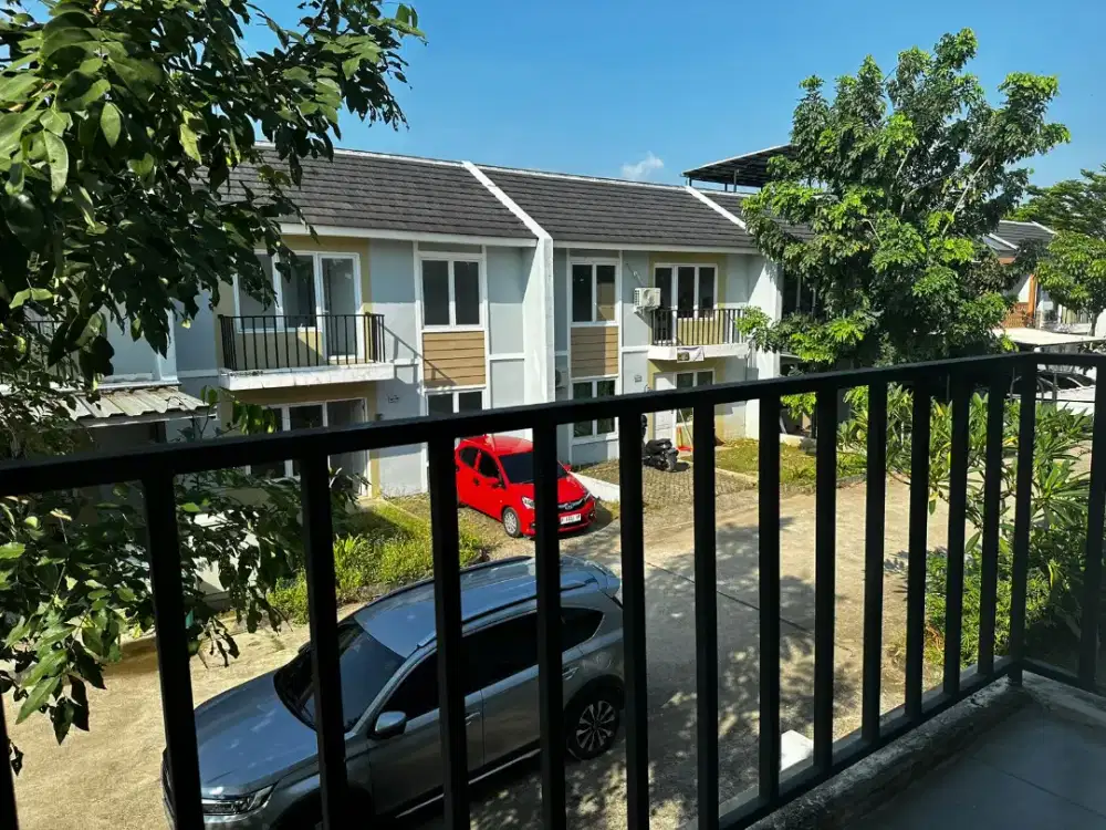 Disewakan Rumah 2 lantai, lokasi strategis dan lingkungan nyaman