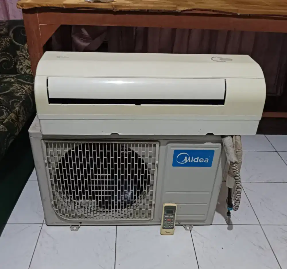 Ac midea 1/2pk bergaransi