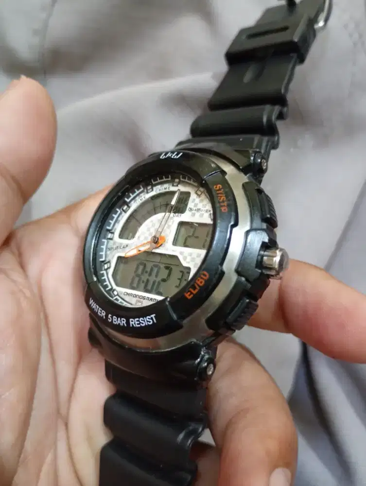 Jam Tangan Digital QNQ