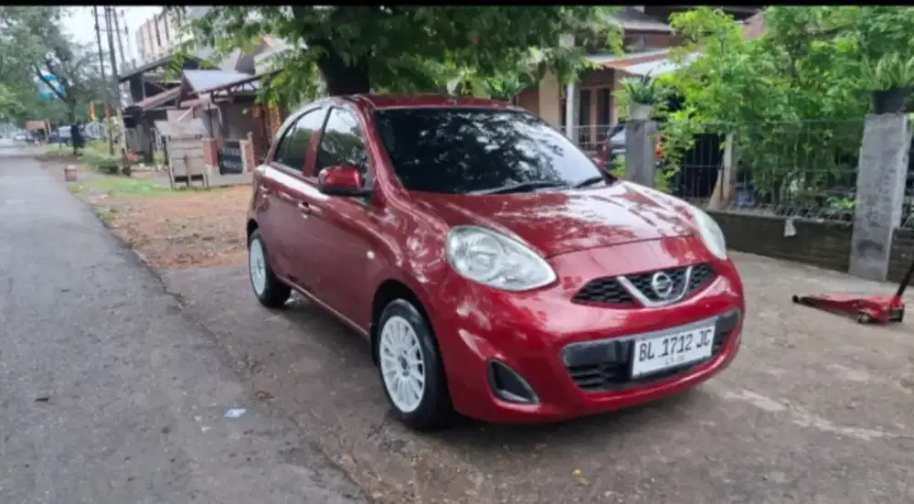 Jual cepat nissan march 2017 matic