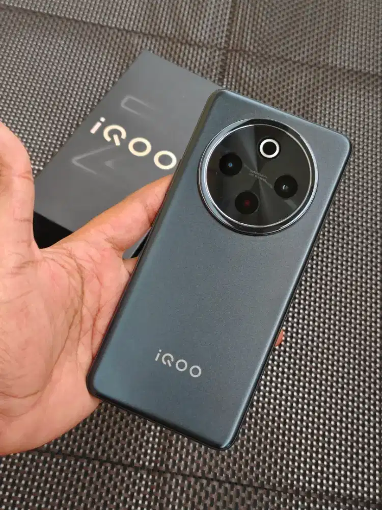 IQOO Z10 5G 8/128GB Fullset Garansi On