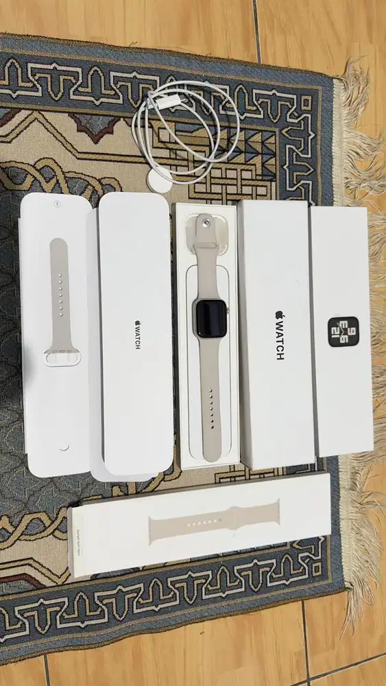 Apple Watch SE Gen 2 GPS 44mm Starlight