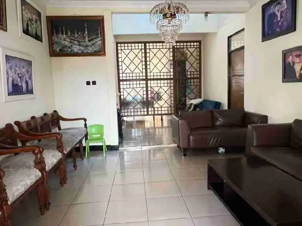 Rumah Cibeunying Kidul Cikutra Jual Cepat 2 lantai