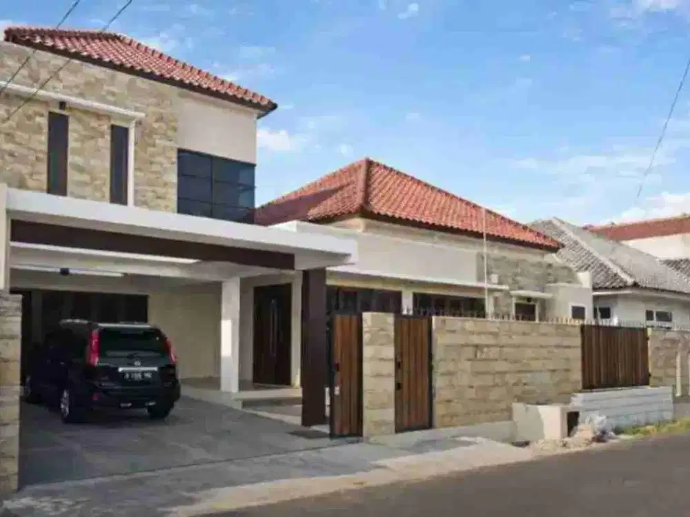 RUMAH MEWAH DI KOMPLEK PERTAMINA RAWAMANGUN