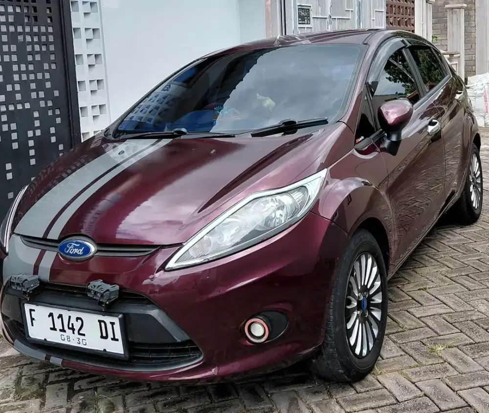 Ford fiesta 1,4 A/T TREND