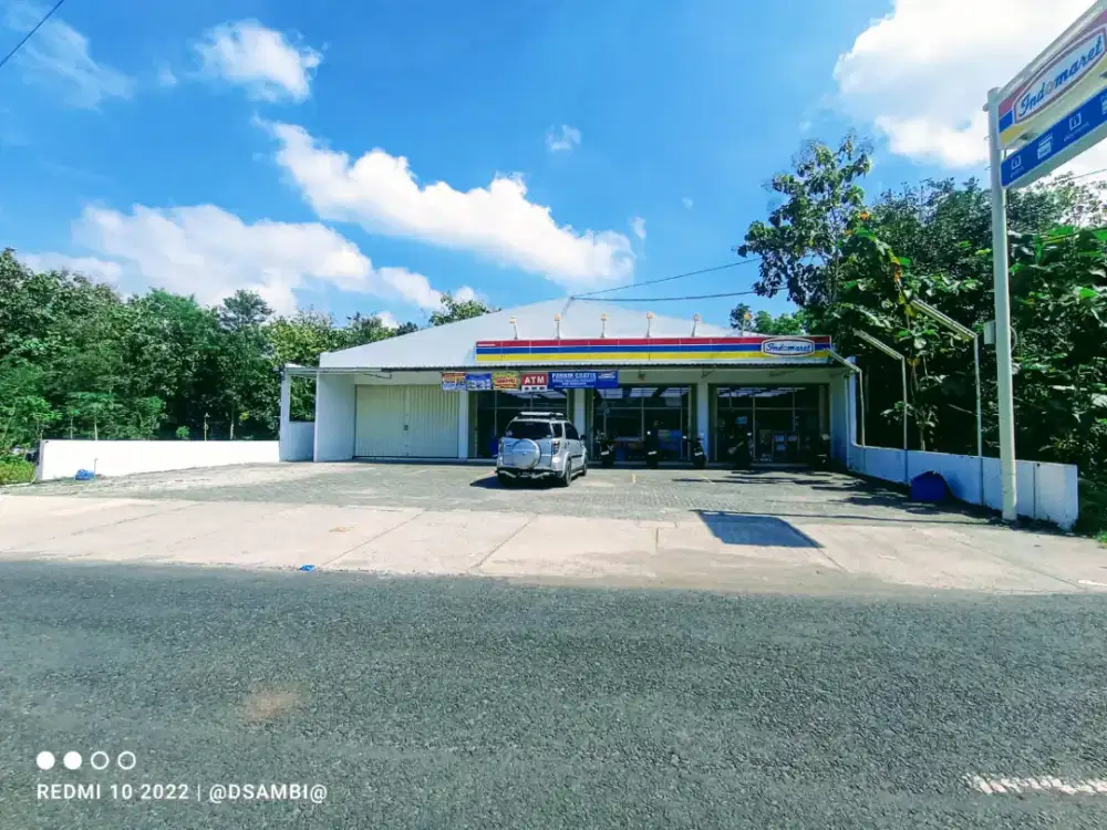 Tanah pekarangan pinggir jalan aspal utama di pajangan bantul yogya