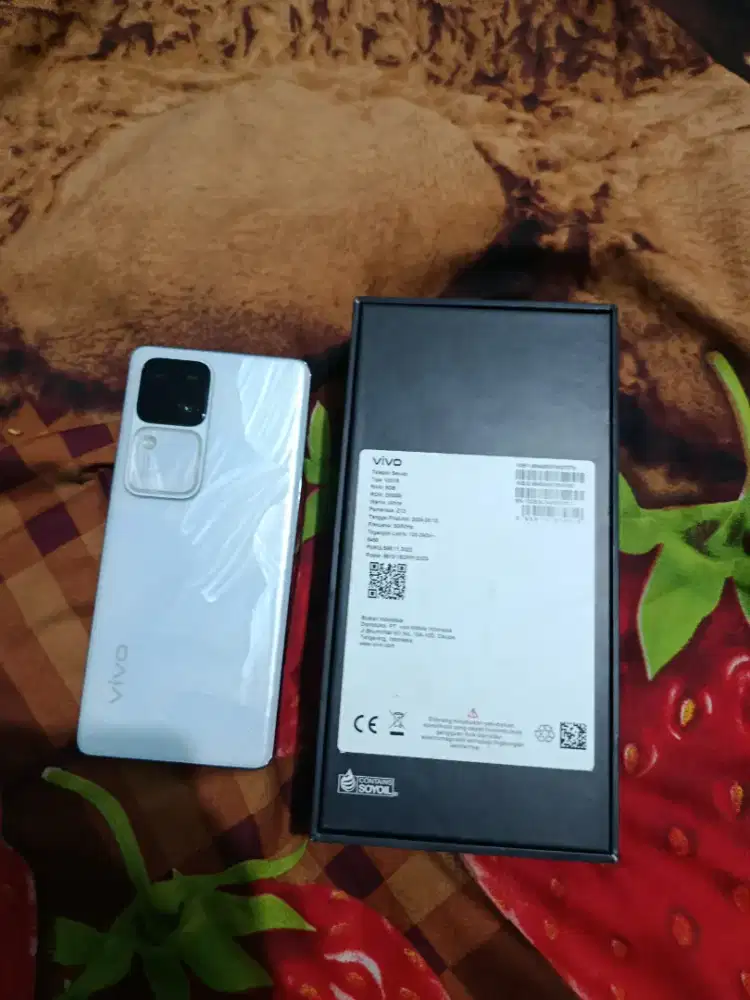 Vivo V30 5G. 8/256