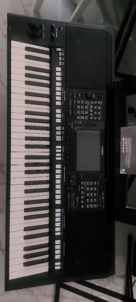 Keyboard yamaha Psr-S 775