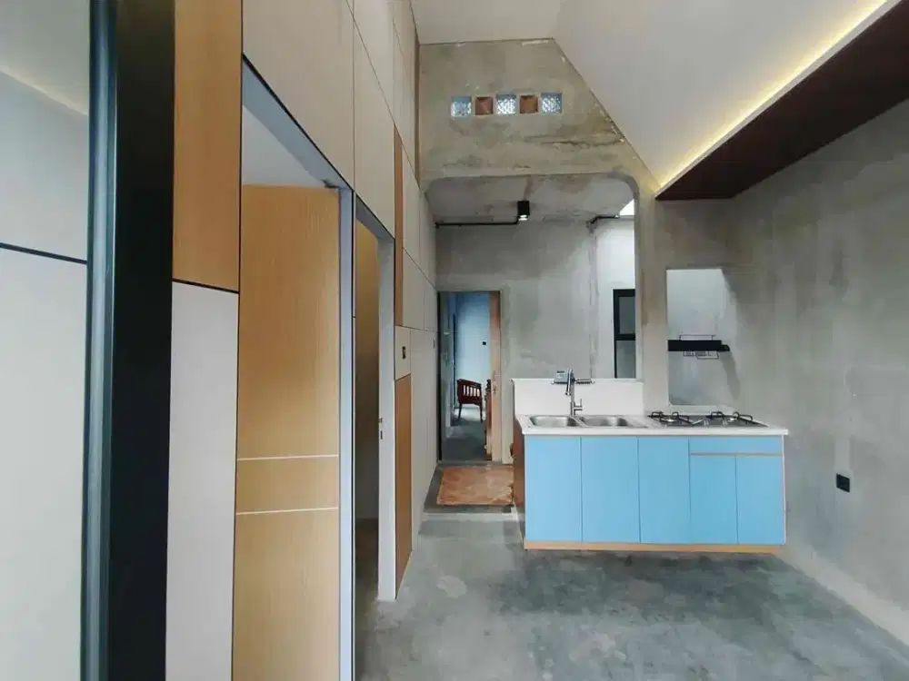 Ruang Kantor Bagus Rapih dan Siap Huni  Lantai 2 Saja di Cipinang Timur Jakarta Timur