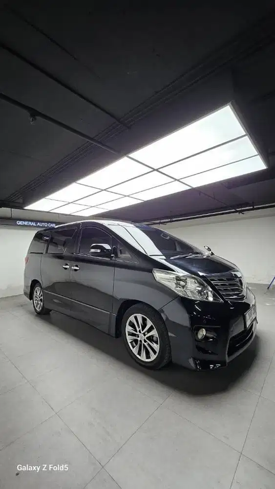 Toyota Alphard S CBU 2.4 AT 2011 Dp 15jt