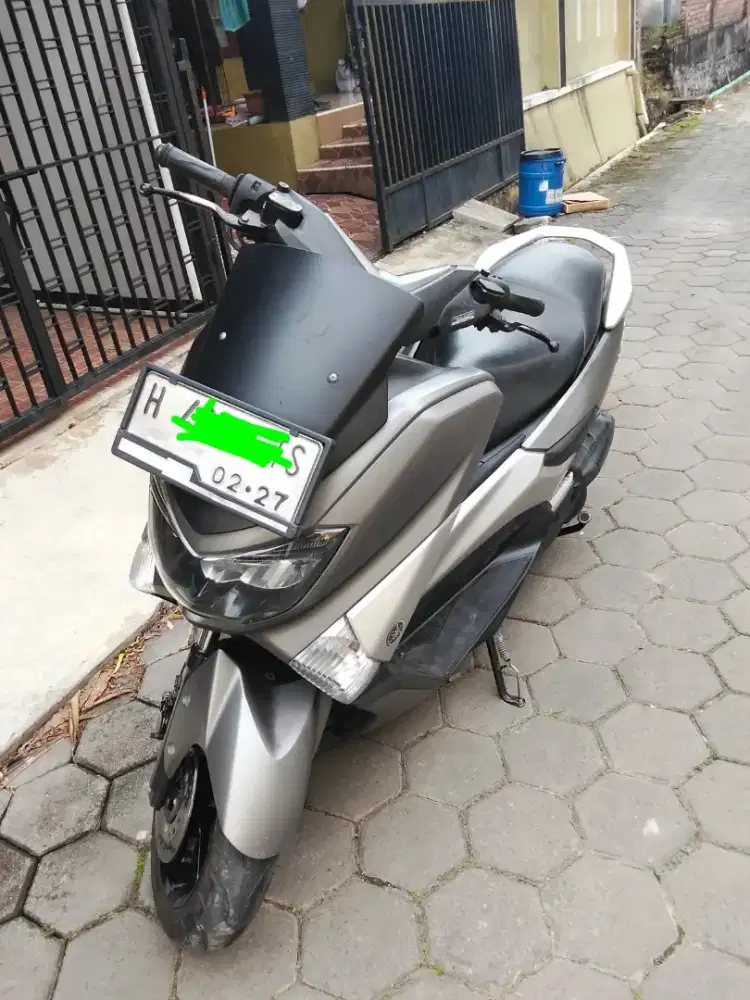 Yamaha nmax abu abu