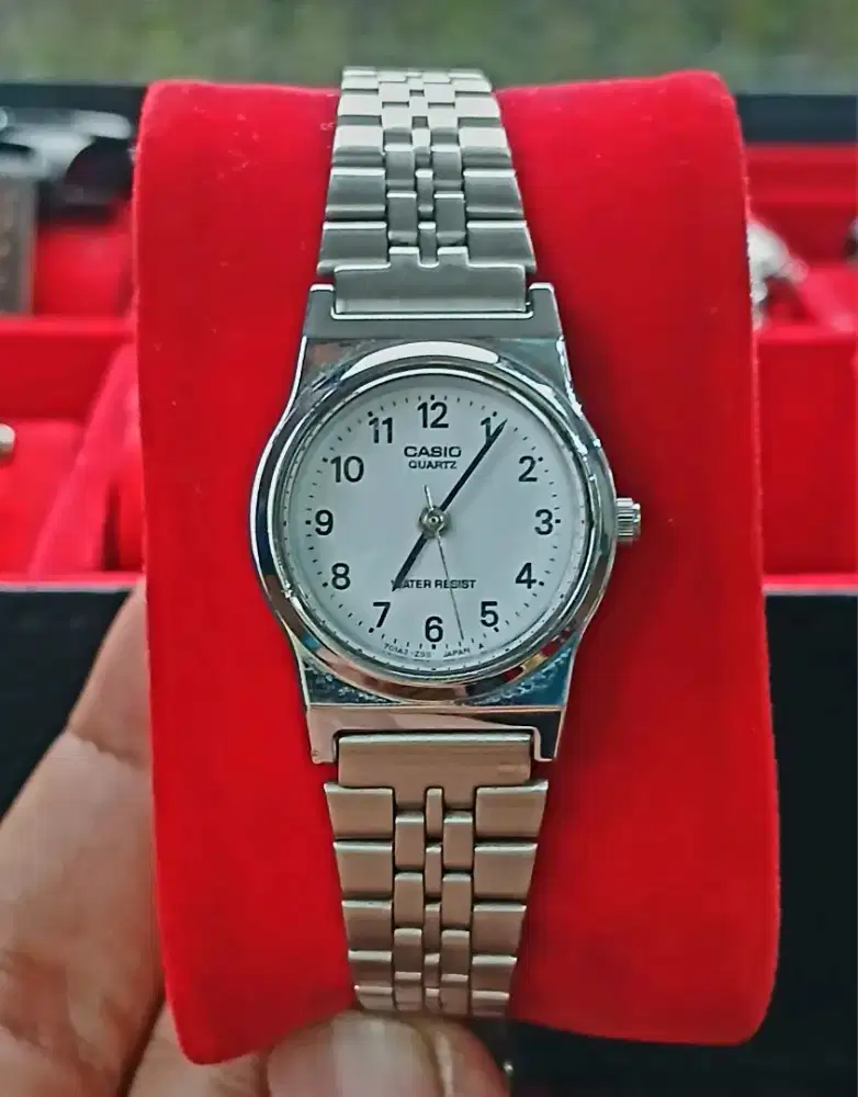 Jam Tangan Casio LQ-333