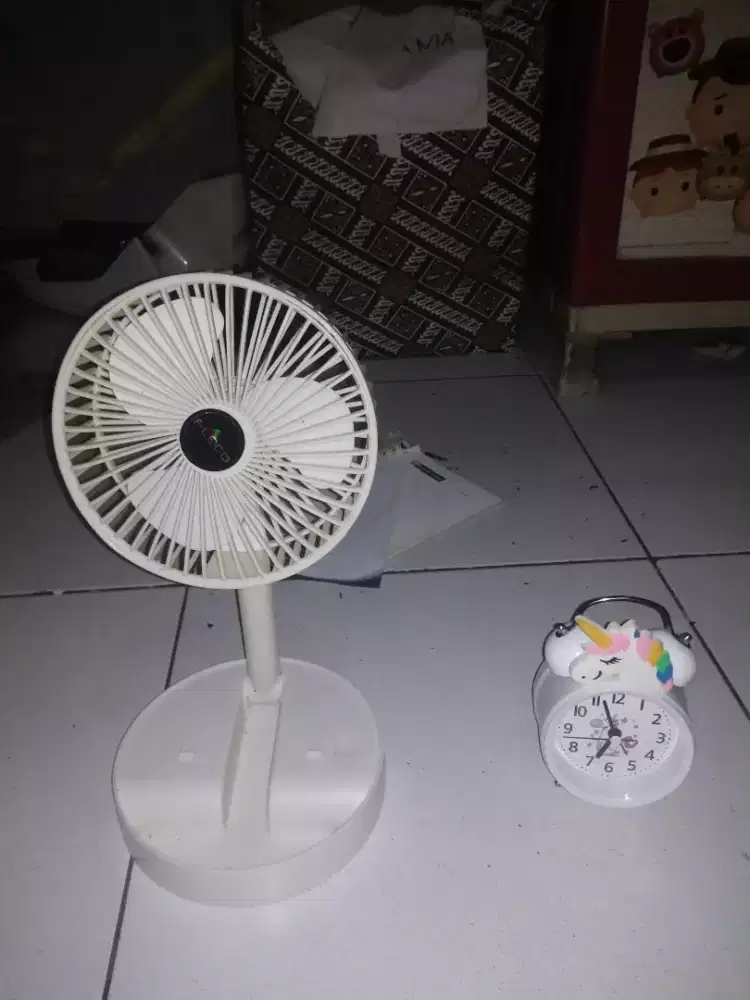 Kipas angin usb dan jam beker