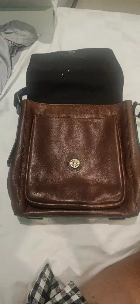 Fossil authentic sling bag