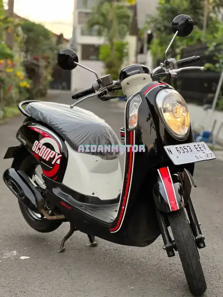 SCOOPY TAHUN 2017 KILOMETER 19 RIBU TERMURAH
