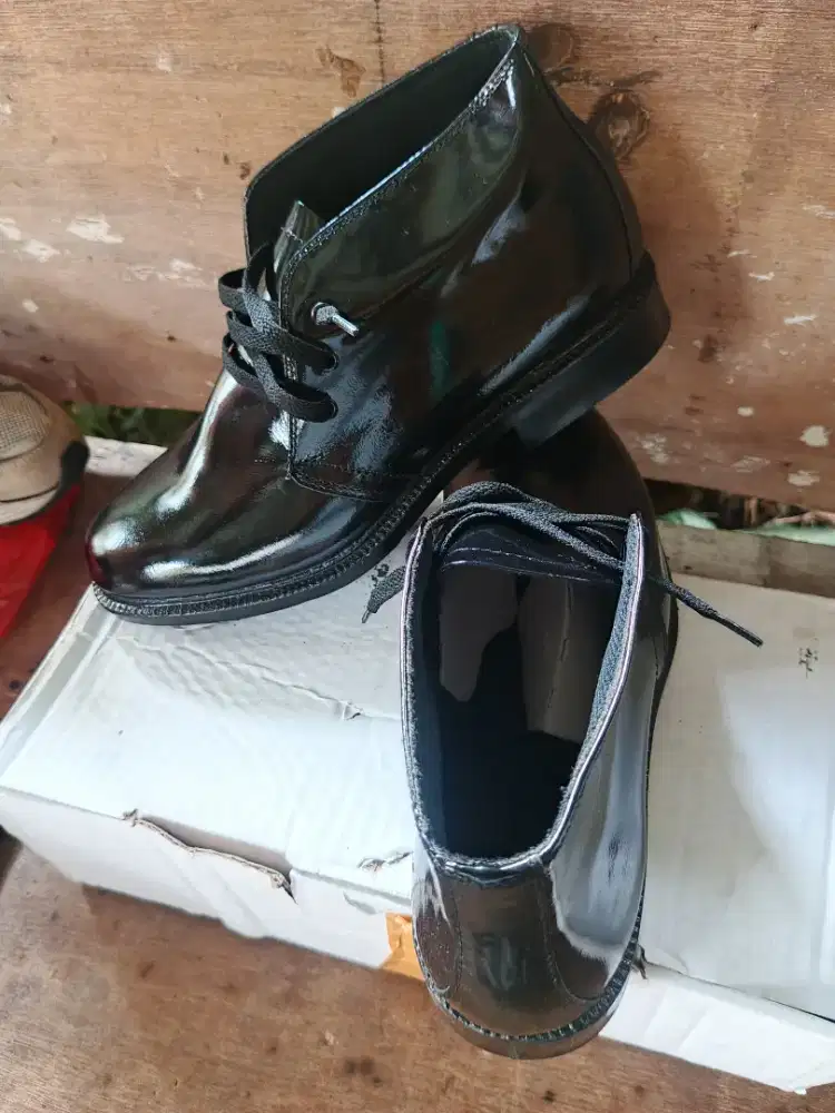 Jual sepatu pdh jatah' TNI ad size 40,41,42,43,44 kulit asli lack cod