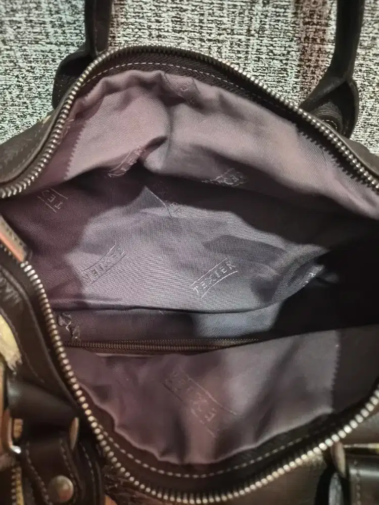 Tas tangan kulit stiching (jahit)