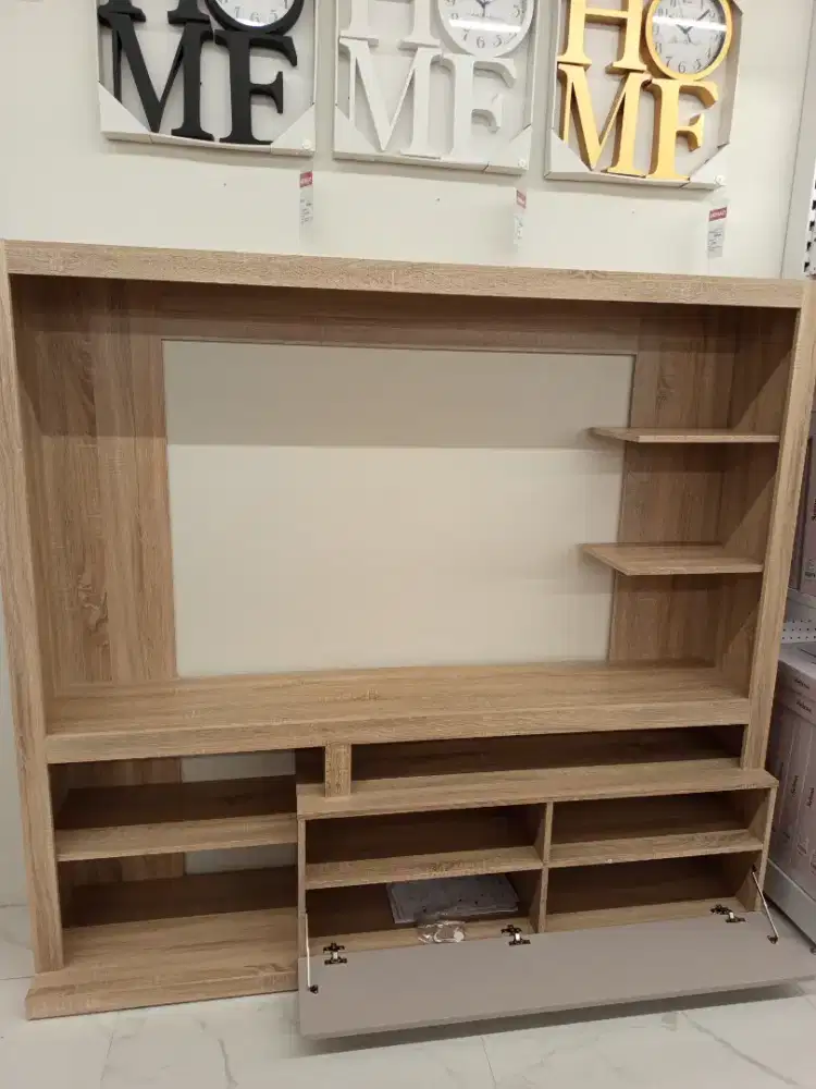 PROMO SELMA LEMARI TV SET