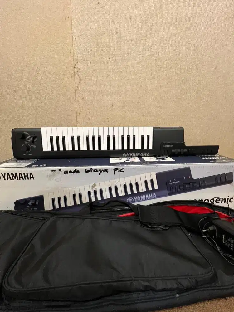 YAMAHA SHS 500 B / Synthesizer Keytar yamaha