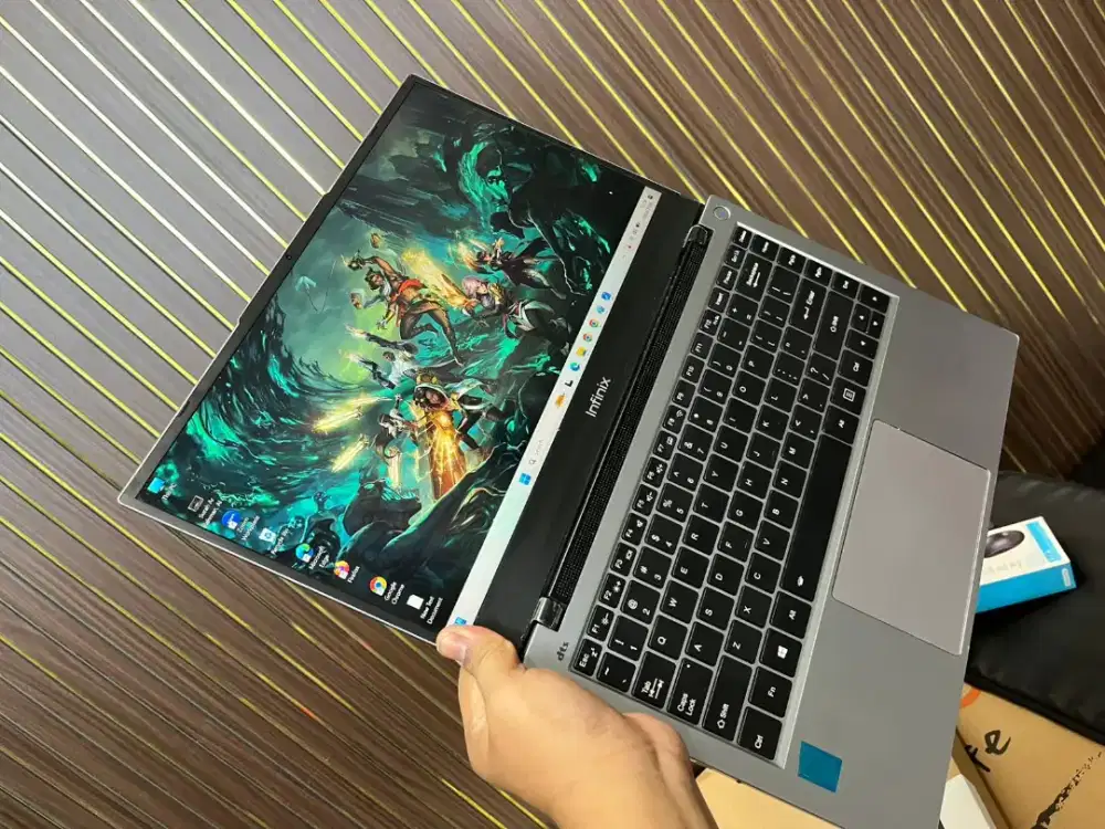 Infinik InBook X1
Spesifikasi ram 8 ssd 256 intel core i3 gen 10