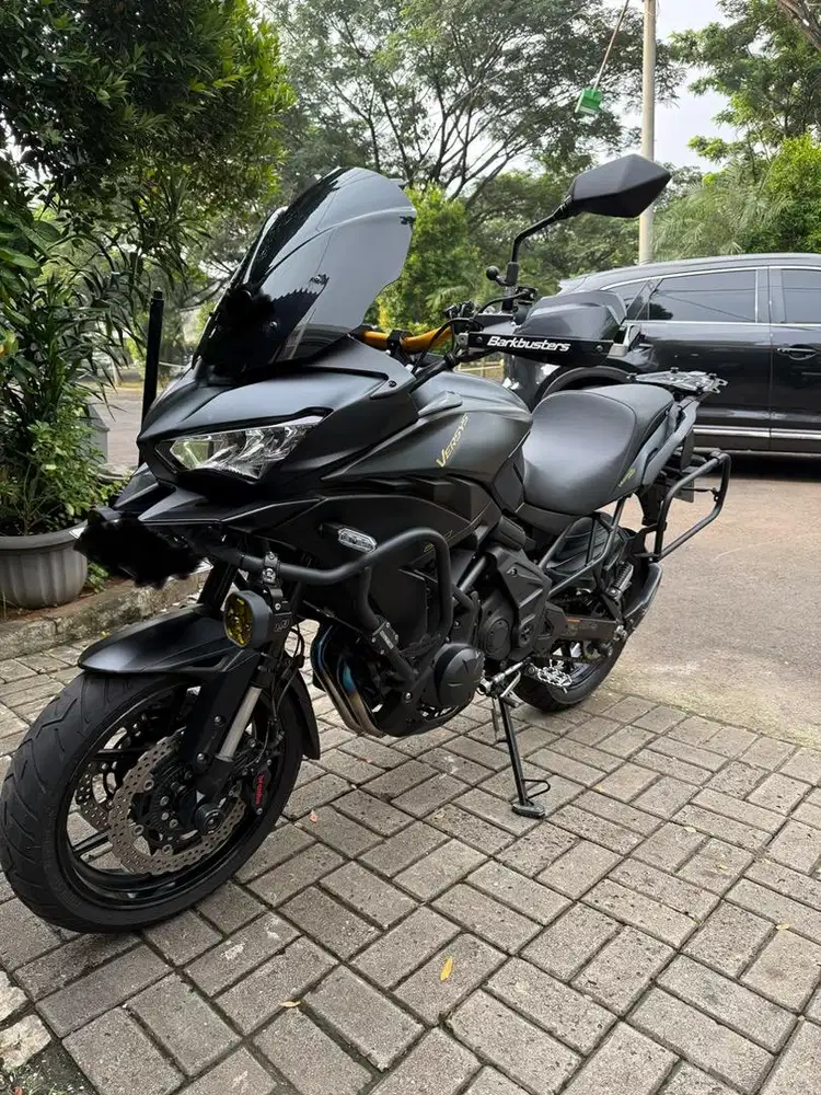 Kawasaki Versys 650 2024 Hitam Full mod