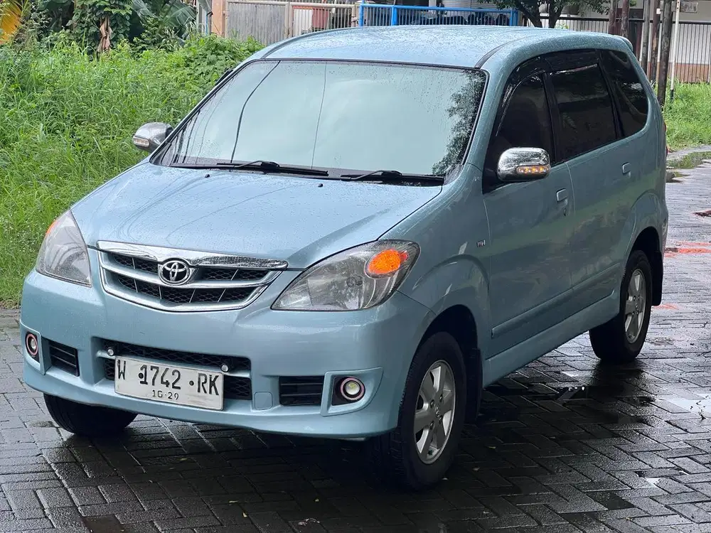 Toyota Avanza 2010 Bensin