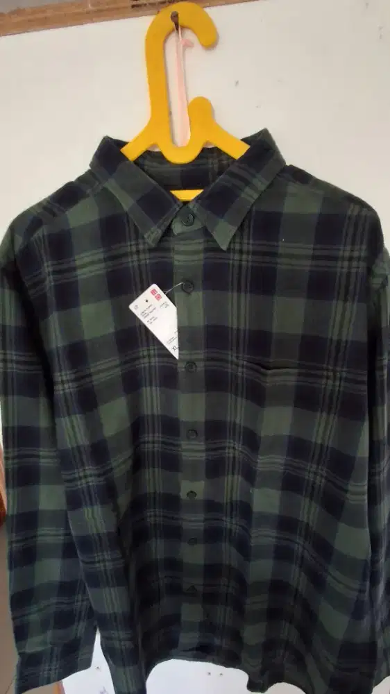 Baju Flanel UNIQLO - XL