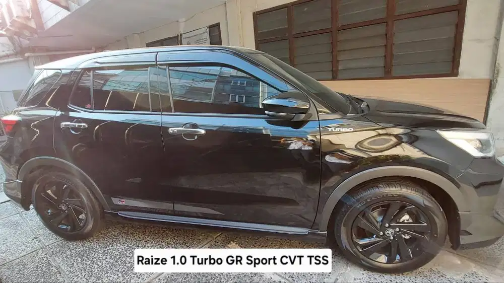 TOYOTA RAIZE 1.0 GR SPORT TSS 1 TONE AT ISTIMEWA