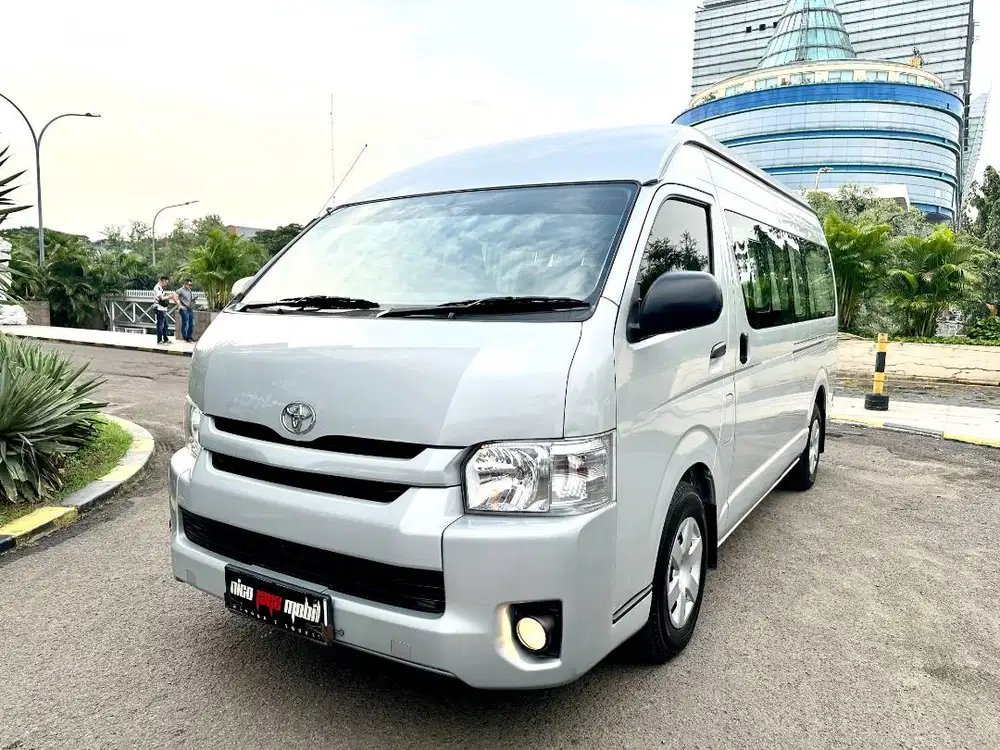 Toyota Hiace Commuter Full Premium Upgraded by Baze 2019 Tgn Pertama