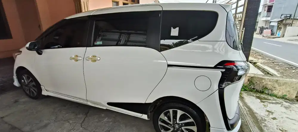 Toyota Sienta 2017 Bensin