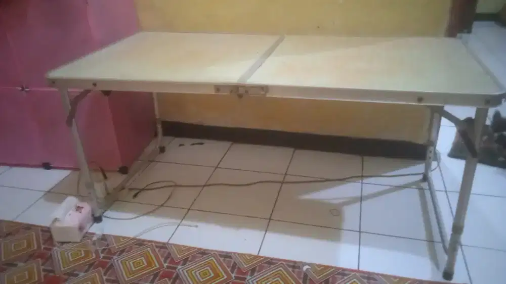 Meja lipat 200k