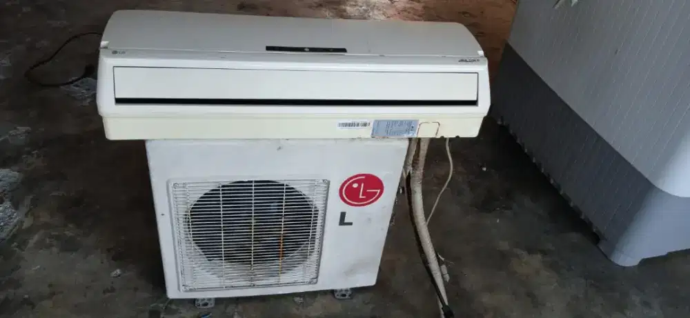 AC LG ½PK bekas pindahan