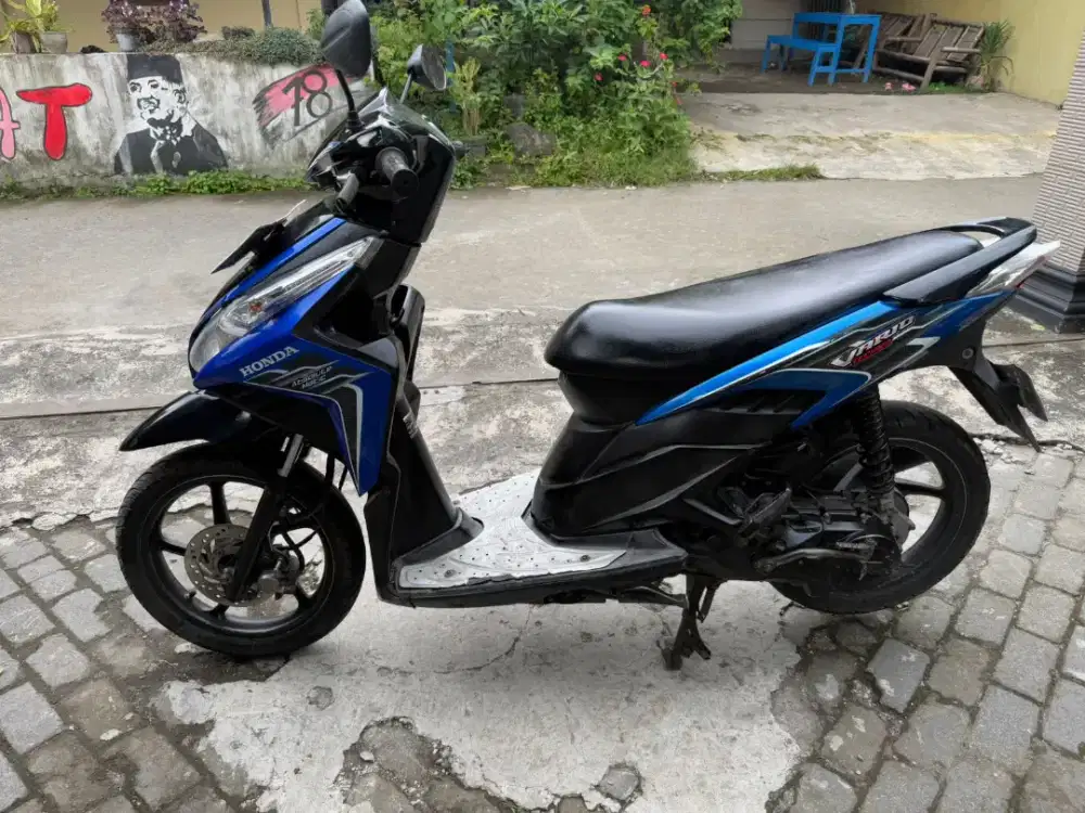 Vario techno tahun 2011 plat AB sleman