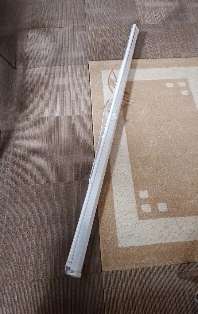 Layar Proyektor 190 x 200 cm