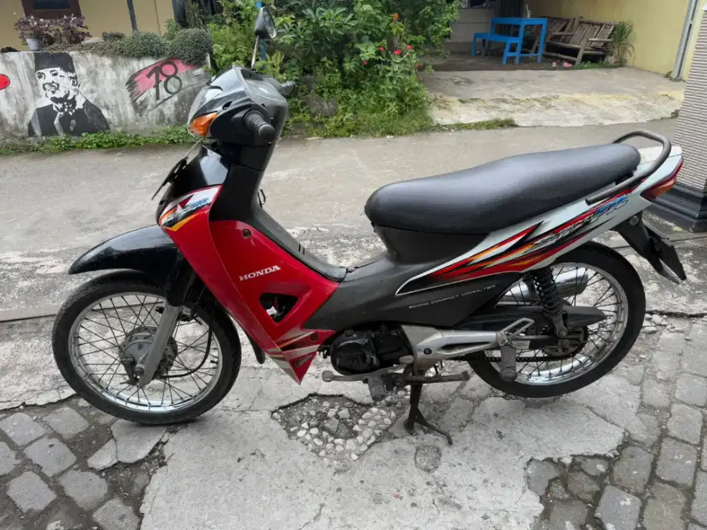 Supra fit bagasi thn 2006 plat AB Bantul