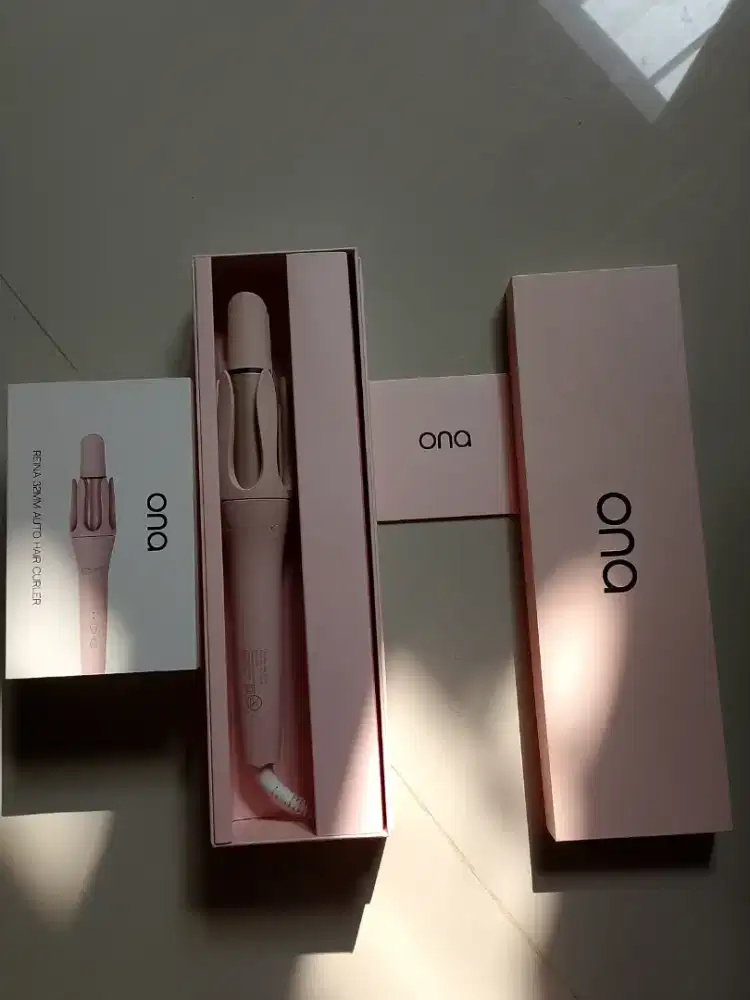 Curly Ona Warna Pink