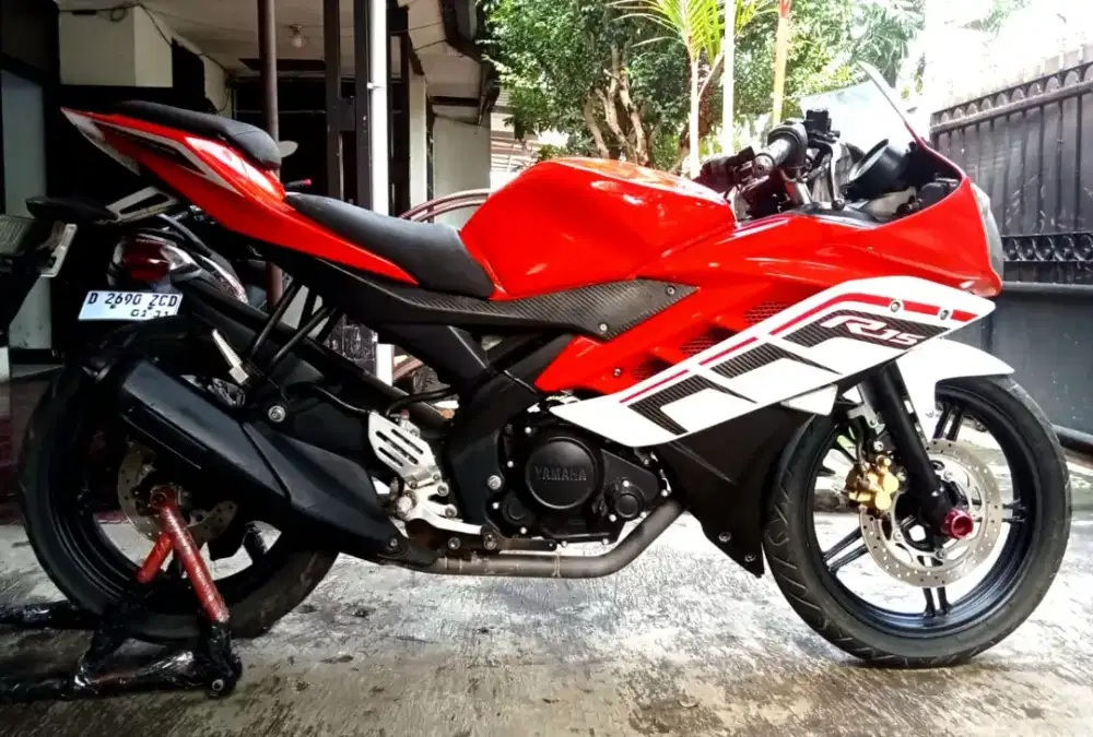 Yamaha R15 2016