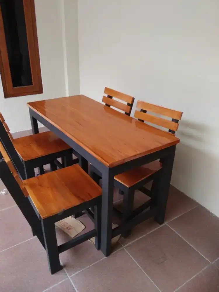 Meja makan,meja set 4 meja 1