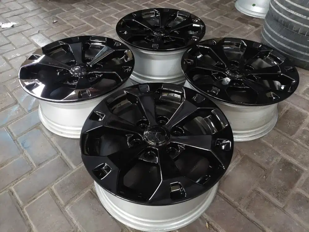 Velg Ori Mitsubishi Pajero Dakar ROCKFORD R17 Exceed GLX Strada Triton