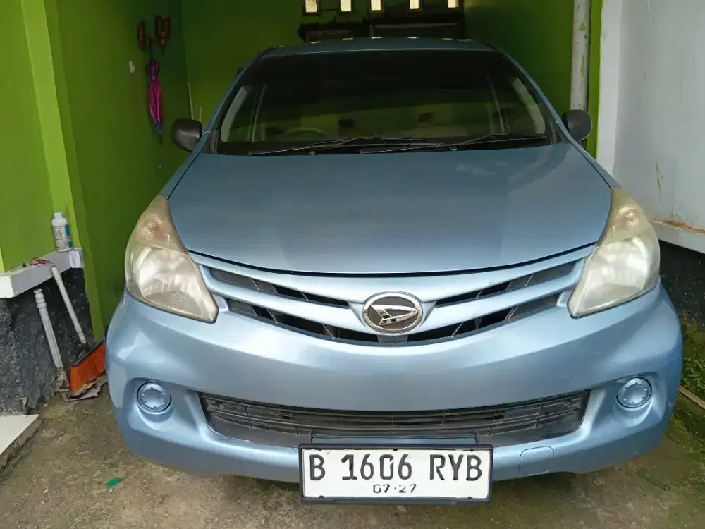 Xenia M 2012 istimewa