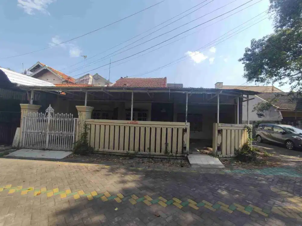 Dijual murah via lelang rumah di Kebomas Gresik