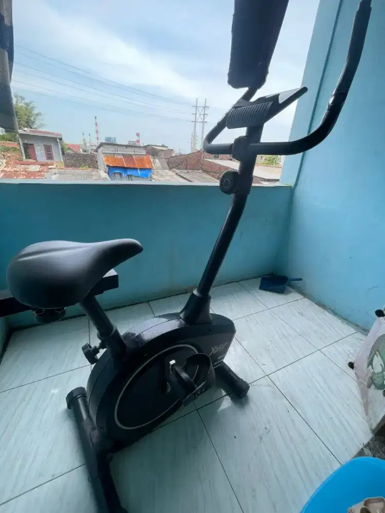 X2 fit sepeda statis