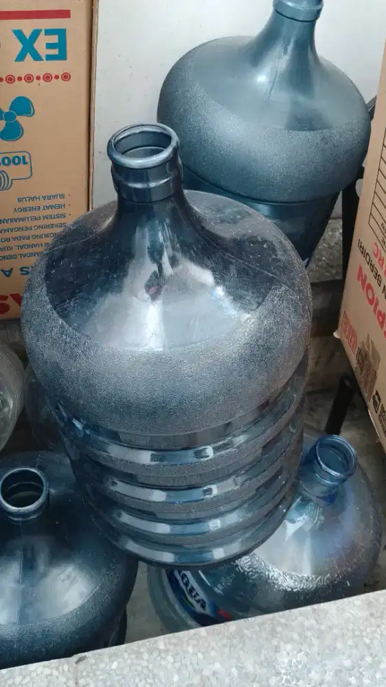 Galon kosong aqua 7 pcs