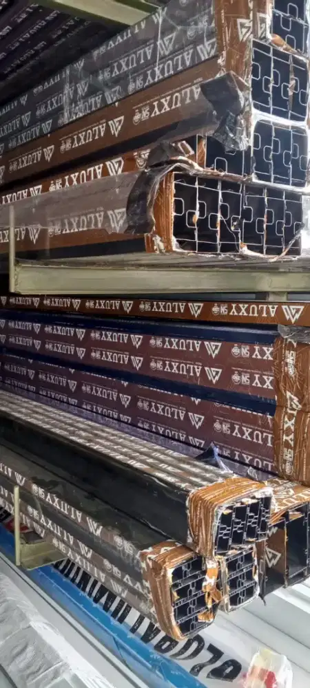 Tukang kayu interior dan kusen aluminium