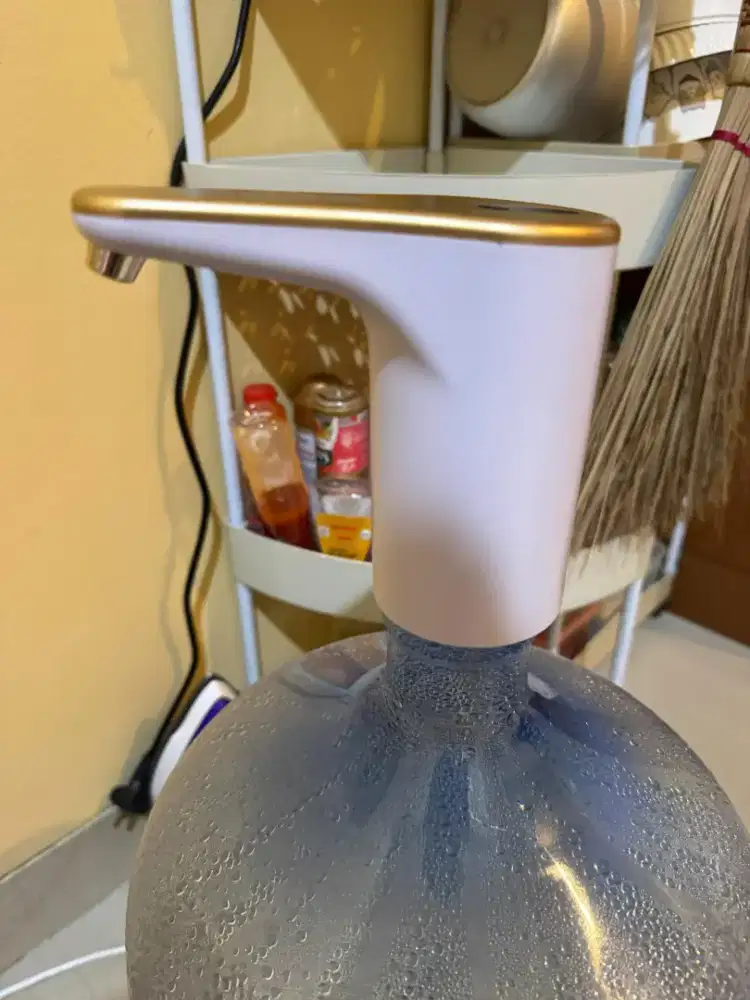 Goto aquatic pompa galon elektrik charger usb