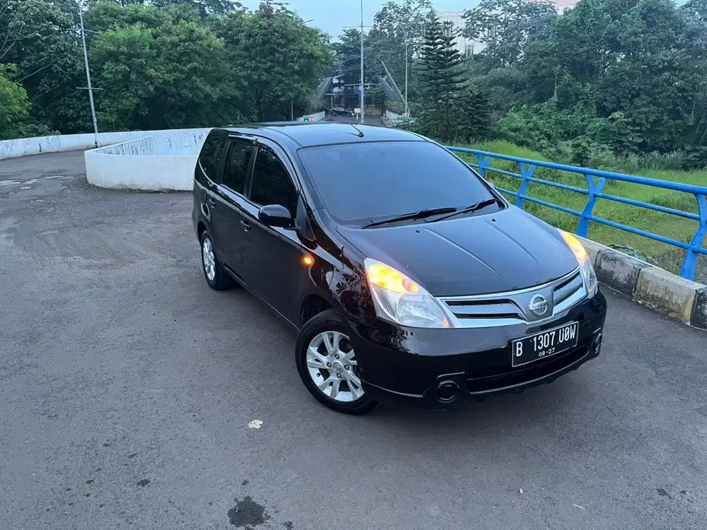 Nissan Grand livina 1.5 SV 2012 matic
