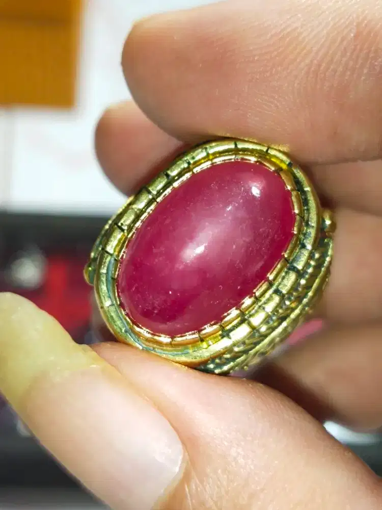 Cincin Natural Ruby 26.25 Ct Mewah Berkelas