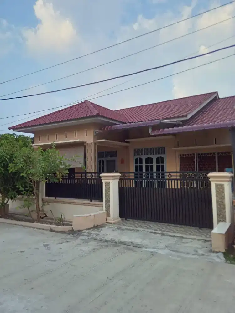 Dijual Rumah 1 LT Luasan Tanah 240M2