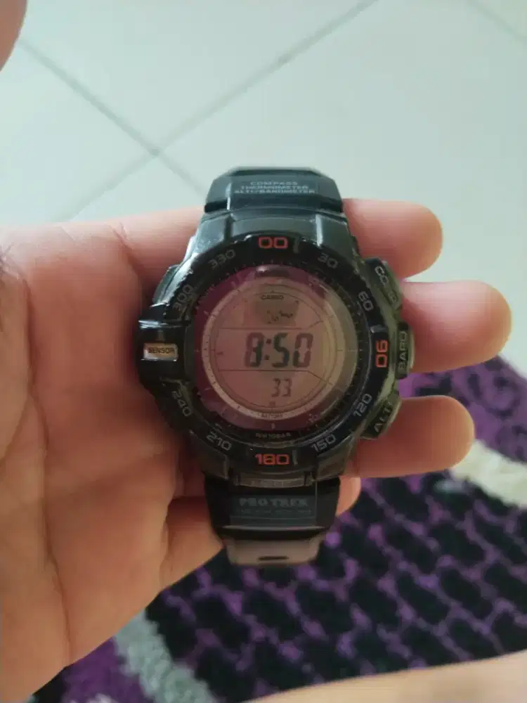 Jam tangan casio pro trek