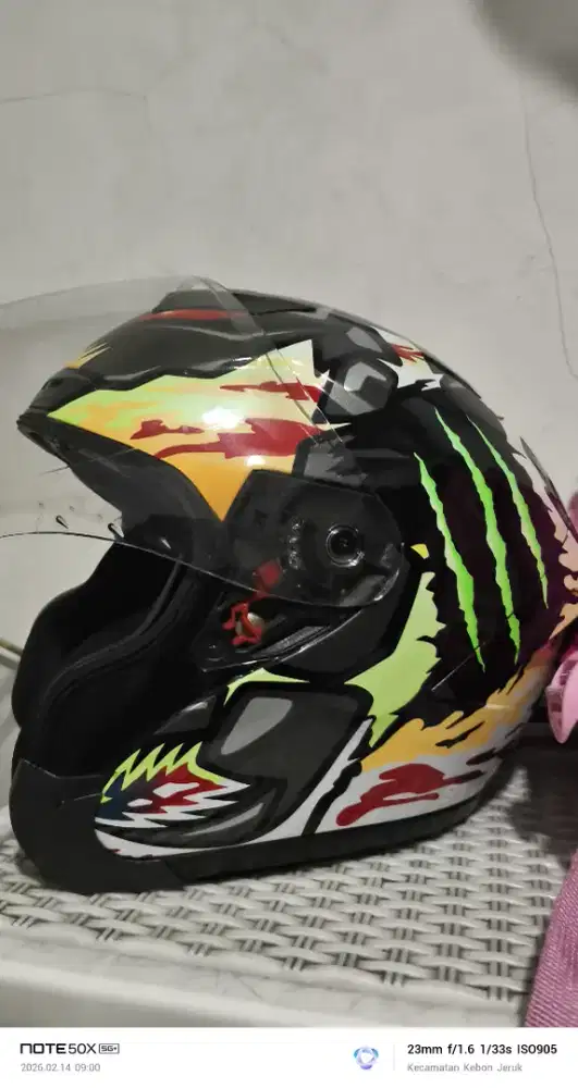 Jual helm masih bagus